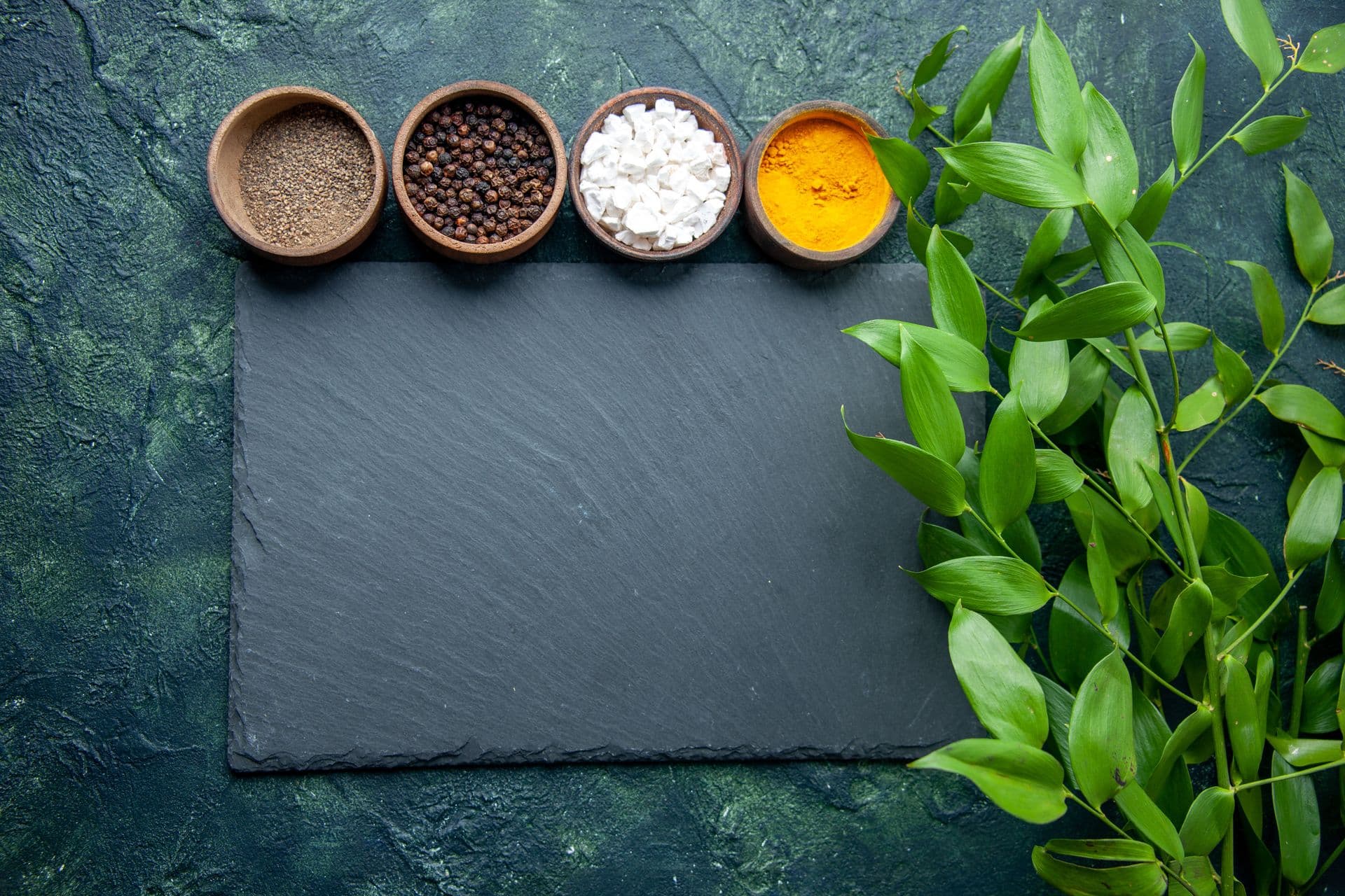 Na co działa szałwia i rumianek?