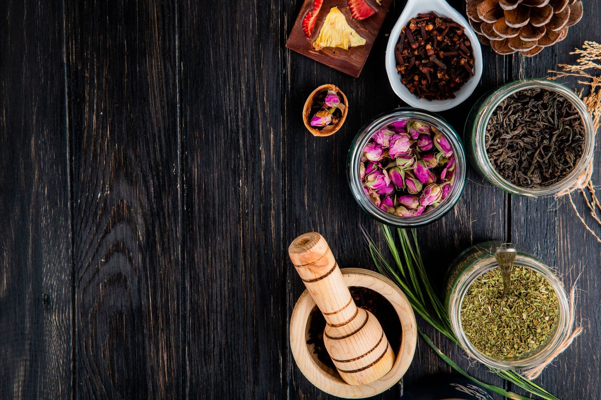 Jakich ziół nie można łączyć z alkoholem?